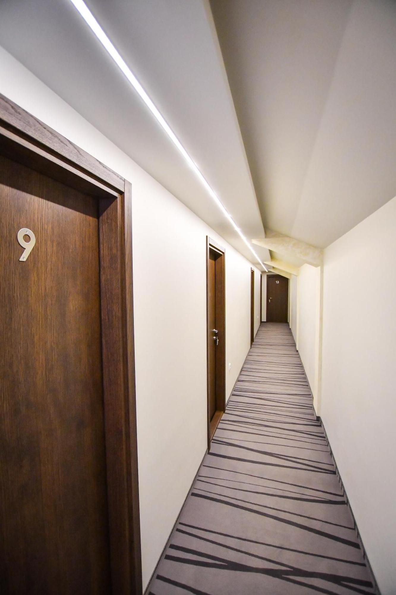 Atrijum Apartments And Rooms Кладово Екстериор снимка
