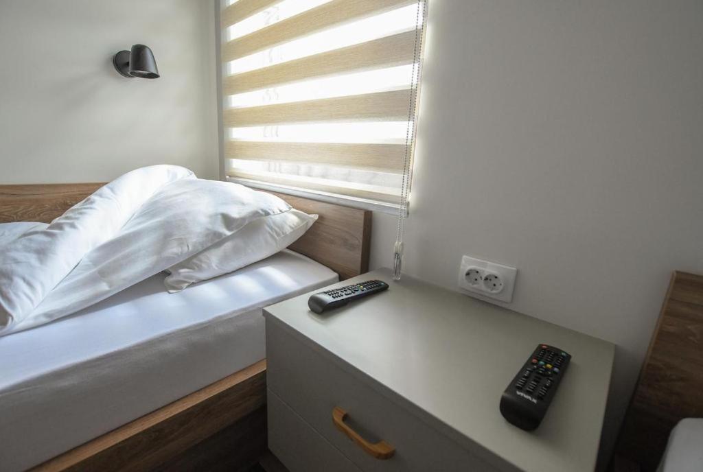 Atrijum Apartments And Rooms Кладово Екстериор снимка
