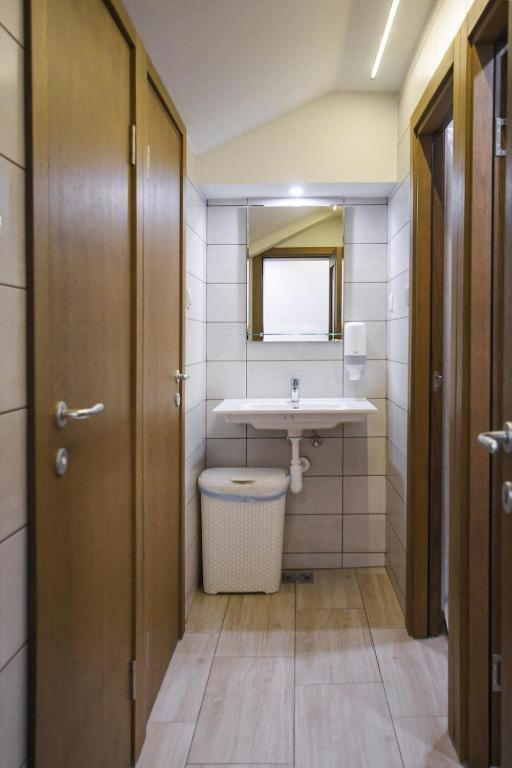 Atrijum Apartments And Rooms Кладово Екстериор снимка