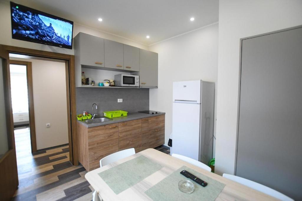 Atrijum Apartments And Rooms Кладово Екстериор снимка