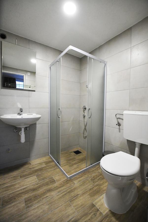 Atrijum Apartments And Rooms Кладово Стая снимка